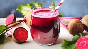 Suco contra gordura abdominal (Imagem: pada smith stockphoto | Shutterstock)