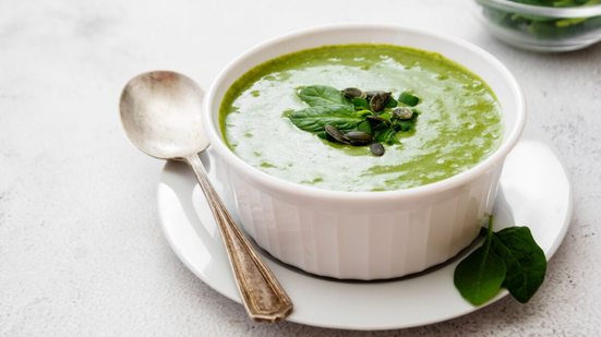 Creme verde detox (Imagem: Erhan Inga | Shutterstock)