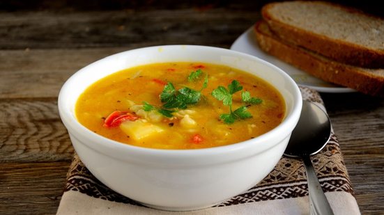 Sopa de mandioquinha com gengibre (Imagem: Yuriy Bogatirev | Shutterstock)
