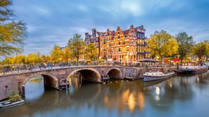 Amsterdã é repleta de atividades para todos os gostos (Imagem: Taiga | Shutterstock)