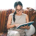 Essa seleção de livros para ler em março apresenta diferentes olhares para os dilemas do cotidiano (Imagem: dodotone| Shutterstock)