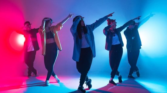 O charme é um estilo empoderador, mas também uma oportunidade de aliviar a mente (Imagem: Shakirov Albert | Shutterstock)