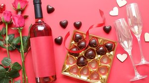 O Dia dos Namorados é perfeito para harmonizar vinho com chocolate (Imagem: Pixel-Shot | Shutterstock)