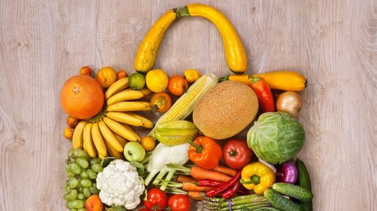 Atitudes simples ajudam a prevenir o desperdício de alimentos (Imagem: RomarioIen | Shutterstock)