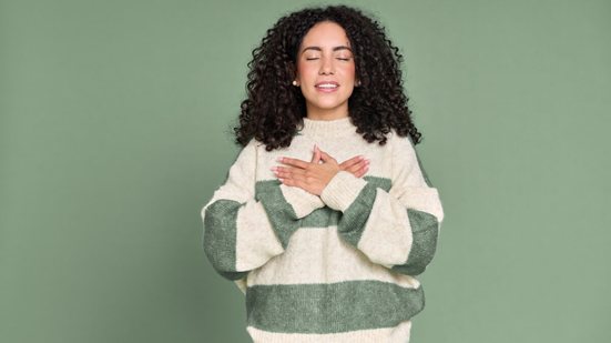 Sensações físicas podem ser formas silenciosas de comunicação interna (Imagem: insta_photos | Shutterstock)