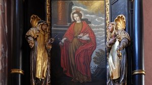 Santa Apolônia se tornou um exemplo de coragem e é venerada como padroeira dos dentistas e intercessora contra dores dentárias (Imagem: Zvonimir Atletic | Shutterstock)