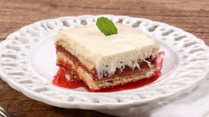 Pavê de creme com morango (Imagem: Mauricio Sanches do Prado | Shutterstock)