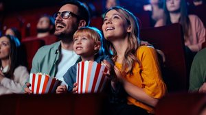 A semana tem grandes estreias de filmes no cinema (Imagem: bbernard | Shutterstock)