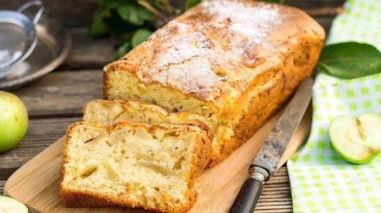 Bolo de maçã-verde sem glúten (Imagem: larik_malasha | Shutterstock)