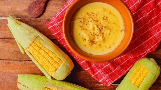 Curau com canela (Imagem: Juliana Verly | Shutterstock)