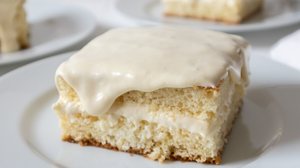 Bolo de leite em pó cremoso (Imagens: Daniella Sanches | Shutterstock)