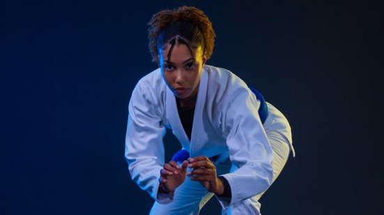 O jiu-jítsu é uma ferramenta poderosa de autoconhecimento e empoderamento para mulheres (Imagem: Mike Orlov | Shutterstock)