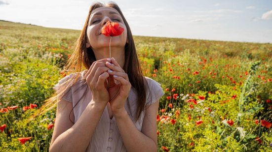 Hábitos no dia a dia contribuem para manter a saúde mental (Imagem: Iurii Chornysh | Shutterstock)