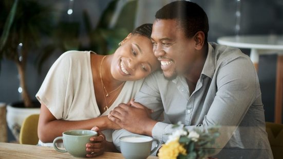 Seguir alguns conselhos valiosos pode transformar o relacionamento dos casais (Imagem: PeopleImages.com - Yuri A | Shutterstock)