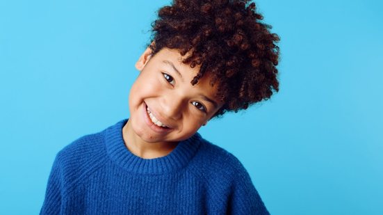 O Dia das Crianças pode ser uma oportunidade de renovar o corte de cabelo dos pequenos (Imagem: ShotPrime Studio | Shutterstock)