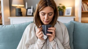 Certos hábitos contribuem para a prevenção de doenças no outono (Imagem: Photoroyalty | Shutterstock)