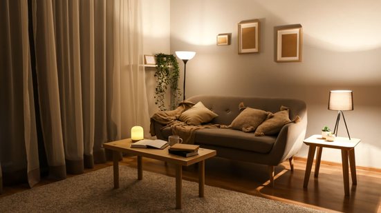 Transforme sua casa em um refúgio acolhedor e estiloso no inverno (Imagem: Pixel-Shot | Shutterstock)
