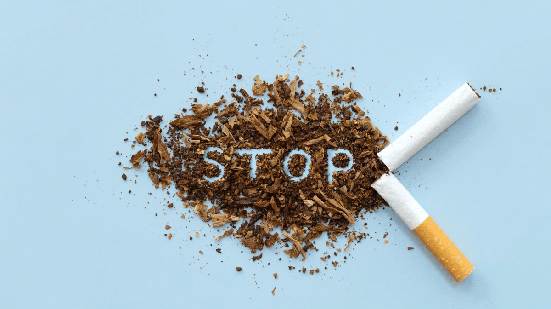 Estratégias terapêuticas seguras e reconhecidas ajudam a reduzir os sintomas de abstinência (Imagem: chayanuphol | Shutterstock)