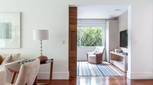 Técnicas simples aliviam o calor sem aumentar a conta de luz (Projeto: Escritório Dantas & Passos Arquitetura | Imagem: Maura Mello)