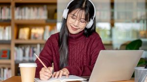 A redação é uma das etapas mais importantes da prova do Enem (Imagem: BongkarnGraphic | Shutterstock)