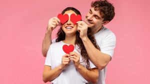 Pessoas de Gêmeos valorizam relações que unem diálogo, espontaneidade e liberdade (Imagem: fast-stock | Shutterstock)