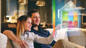 Com a tecnologia, dá para comandar diversos ambientes da casa (Imagem: Kitreel | Shutterstock)