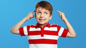 Crianças com dupla excepcionalidade muitas vezes se sentem inadequadas, mesmo sendo altamente inteligentes (Imagem: Davidovici | Shutterstock)