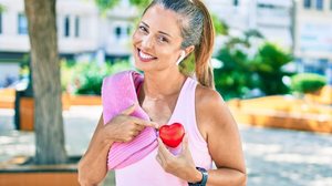 Altas temperaturas estão associadas a maior risco à saúde do coração (Imagem: Krakenimages.com | Shutterstock)