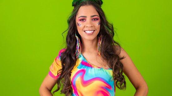 Alguns cuidados no Carnaval ajudam a deixar os cabelos saudáveis (Imagem: Bernardo Emanu | Shutterstock)