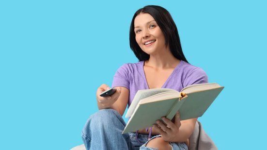 Para quem ama livros e cinema, as adaptações literárias são uma oportunidade de ver histórias favoritas ganharem vida na tela (Imagem: Pixel-Shot | Shutterstock)