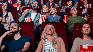 Diversas estreias chegam aos cinemas nesta quinta-feira, com opções para públicos bem diferentes (Imagem: bbernard | Shutterstock)