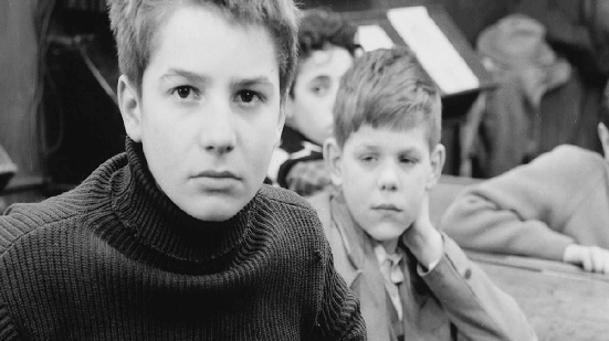 Assistir a filmes franceses é mergulhar em um universo onde a imagem fala tanto quanto as palavras  (Imagem: Reprodução digital | FILMES DO ESTACAO)