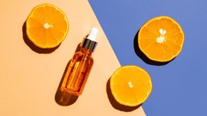 A vitamina C é um ativo popular na rotina de skincare (Imagem: Goskova Tatiana | Shutterstock)