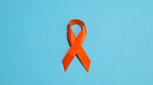 Junho laranja busca disseminar informações sobre a leucemia (Imagem: AtlasStudio | Shutterstock)