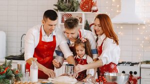 Planejar a ceia de Natal é fundamental para garantir uma celebração agradável (Imagem: Lobachad | Shutterstock)