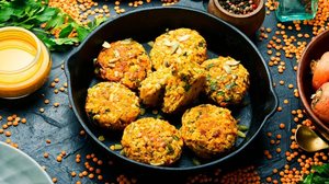 Bolinho fit de lentilha com cenoura (Imagem: Chatham172 | Shutterstock)