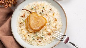 Risoto de gorgonzola com pera (Imagem: OlgaBombologna | Shutterstock)