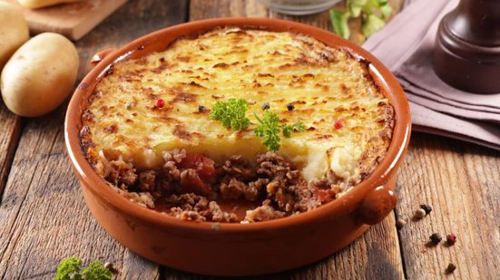 Escondidinho de carne moída (Imagem: margouillat photo | Shutterstock)