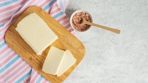 Queijo vegano de tofu (Imagem: Nadezhda K | ShutterStock)