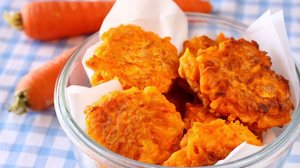 Panqueca de cenoura (Imagem: tomertu | Shutterstock)