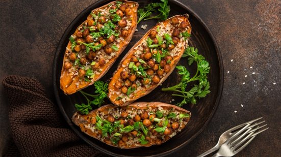 5 receitas ricas em proteína vegetal para um almoço saudável e rápido