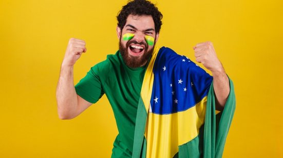 Além de proteger, algumas simpatias podem trazer sorte e reforçar a confiança da torcida durante os jogos (Imagem: Pedro Ignacio | Shutterstock)