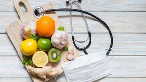 Fortalecer a imunidade no outono depende de hábitos consistentes e alimentação adequada (Imagem: udra11 | Shutterstock)