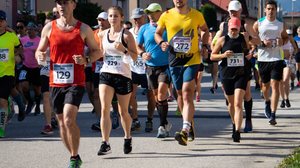 A preparação para uma maratona ou meia-maratona exige disciplina, organização e cuidados com o corpo e a mente (Imagem: Baggio na cestach | Shutterstock)