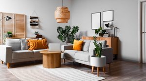 É possível inserir elementos na decoração que ajudem a trazer a energia da primavera para dentro de casa (Imagem: Pixel-Shot | Shutterstock)