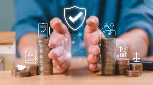 A divisão de herança costuma gerar inúmeros conflitos e despesas para as famílias (Imagem: FON's Fasai | Shutterstock)