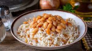 Juntos, o arroz e o feijão formam uma proteína completa (Imagem: Esin Deniz | Shutterstock)
