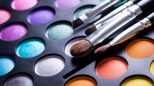 Com uma extensa oferta de modelos e formatos, cada pincel tem uma função específica (Imagem: Subbotina Anna | Shutterstock)