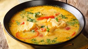 Moqueca (Imagem: Sergii Koval | Shutterstock)