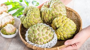 A fruta-do-conde tem uma alta qualidade nutricional e é muito apreciada na culinária (Imagem: Romix Image | Shutterstock)